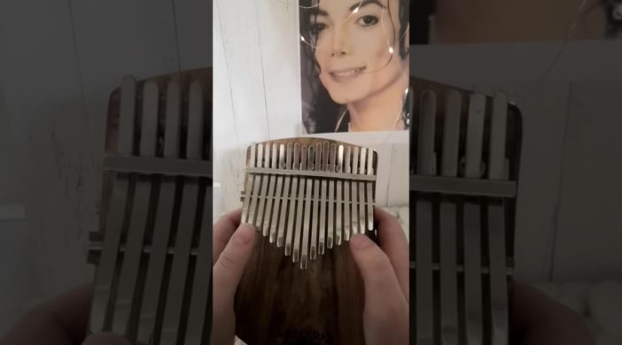 maxresdefault-2020-04-26T151325.484-702x390 You are not alone - Michael Jackson 