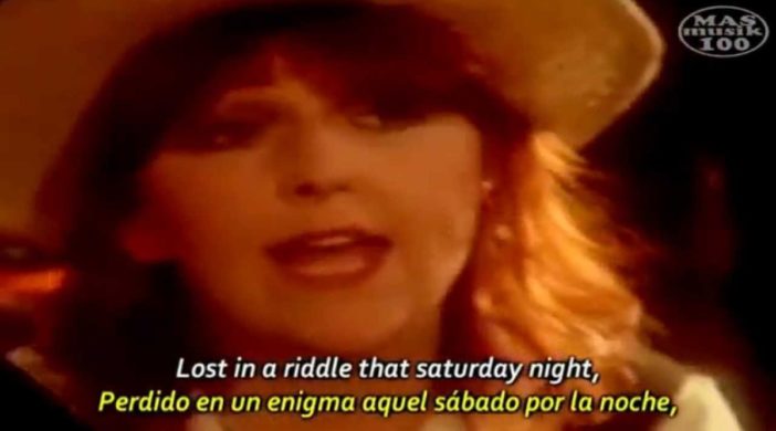 maxresdefault-2020-06-17T195524.620-702x390 Moonlight Shadow by Mike Oldfield ft. Maggie Reilly(Easy) 