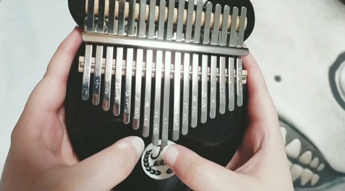 NieR Repliclant – Fleeting Words Easy Kalimba Tabs video games tutorial NieR Repliclant Kalimba tabs kalimba songs maxresdefault-2021-06-20T212717.270-a03a653b-702x390 NieR Repliclant – Fleeting Words