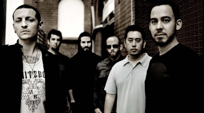 Linkin-Park-001-702x390 Linkin Park - Pushing me Away 